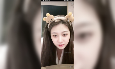 最新《瘋狂抖音》外篇之《抖音擦邊4》顏值主播各顯神通 閃現走光 刷邊瘋狂作死 扣逼漏奶 (10)