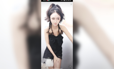 最新《瘋狂抖音》外篇之《抖音擦邊4》顏值主播各顯神通 閃現走光 刷邊瘋狂作死 扣逼漏奶 (107)