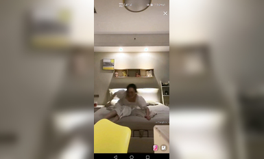 最新《瘋狂抖音》外篇之《抖音擦邊4》顏值主播各顯神通 閃現走光 刷邊瘋狂作死 扣逼漏奶 (103)