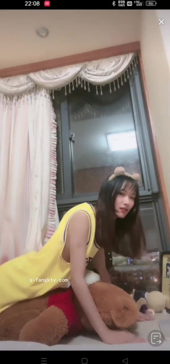 最新《瘋狂抖音》外篇之《抖音擦邊4》顏值主播各顯神通 閃現走光 刷邊瘋狂作死 扣逼漏奶 (233)