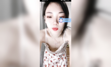 最新《瘋狂抖音》外篇之《抖音擦邊4》顏值主播各顯神通 閃現走光 刷邊瘋狂作死 扣逼漏奶 (246)