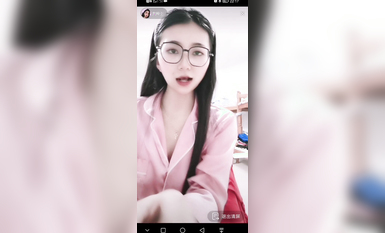 最新《瘋狂抖音》外篇之『三亞美女2』極品三亞外圍美女大秀身材 作死大尺度 摳B揉乳擠奶 (116)