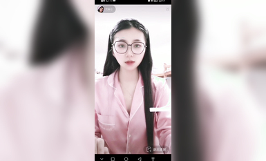 最新《瘋狂抖音》外篇之『三亞美女2』極品三亞外圍美女大秀身材 作死大尺度 摳B揉乳擠奶 (116)