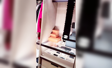 最新《瘋狂抖音》外篇之『三亞美女2』極品三亞外圍美女大秀身材 作死大尺度 摳B揉乳擠奶 (1)