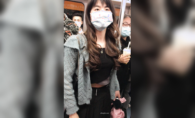 稀缺學姐專場 專業抄底靚麗制服學姐珍藏版 貼著美女屁股抄 有燈光加持畫質特好 超清4K原版 (17)