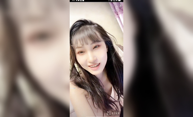 最新《瘋狂抖音》外篇之《抖音擦邊4》顏值主播各顯神通 閃現走光 刷邊瘋狂作死 扣逼漏奶 (234)