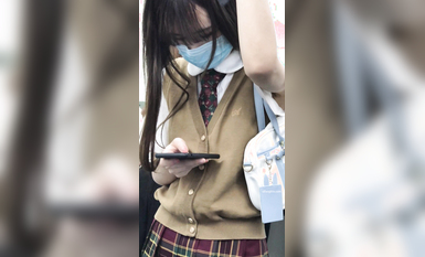 稀缺學姐專場 專業抄底靚麗制服學姐珍藏版 貼著美女屁股抄 有燈光加持畫質特好 超清4K原版 (40)