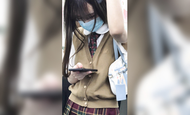 稀缺學姐專場 專業抄底靚麗制服學姐珍藏版 貼著美女屁股抄 有燈光加持畫質特好 超清4K原版 (40)