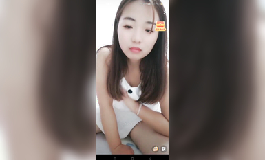 最新《瘋狂抖音》外篇之《抖音擦邊4》顏值主播各顯神通 閃現走光 刷邊瘋狂作死 扣逼漏奶 (97)