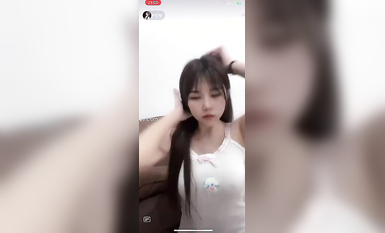 最新《瘋狂抖音》外篇之《抖音擦邊4》顏值主播各顯神通 閃現走光 刷邊瘋狂作死 扣逼漏奶 (162)