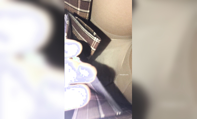 稀缺學姐專場 專業抄底靚麗制服學姐珍藏版 貼著美女屁股抄 有燈光加持畫質特好 超清4K原版 (23)