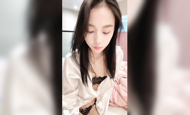 重磅核彈！高人氣女神~20小時~【小悅悅】裸舞~啪啪~噴水~~ (3)