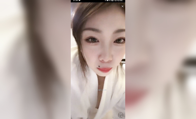 最新《瘋狂抖音》外篇之《抖音擦邊4》顏值主播各顯神通 閃現走光 刷邊瘋狂作死 扣逼漏奶 (8)