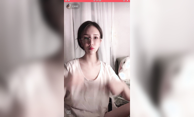 最新《瘋狂抖音》外篇之《抖音擦邊4》顏值主播各顯神通 閃現走光 刷邊瘋狂作死 扣逼漏奶 (157)