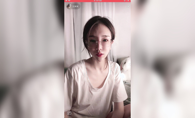 最新《瘋狂抖音》外篇之《抖音擦邊4》顏值主播各顯神通 閃現走光 刷邊瘋狂作死 扣逼漏奶 (157)