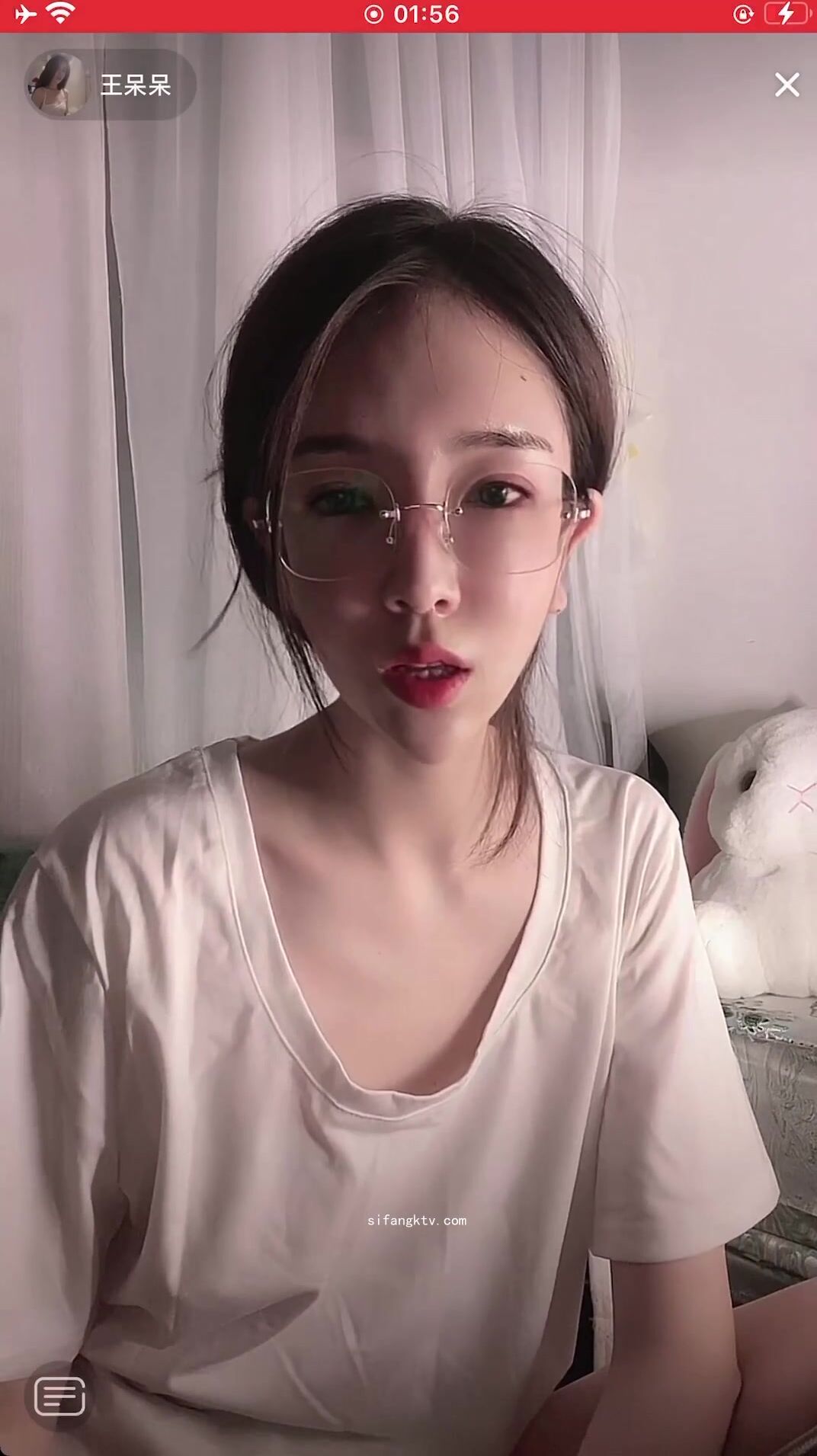 最新《瘋狂抖音》外篇之《抖音擦邊4》顏值主播各顯神通 閃現走光 刷邊瘋狂作死 扣逼漏奶 (157)