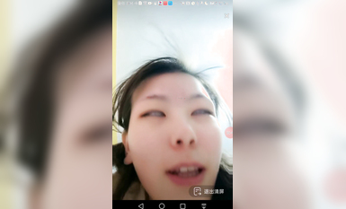 最新《瘋狂抖音》外篇之『三亞美女2』極品三亞外圍美女大秀身材 作死大尺度 摳B揉乳擠奶 (143)