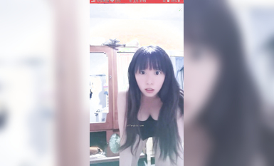 最新《瘋狂抖音》外篇之《抖音擦邊4》顏值主播各顯神通 閃現走光 刷邊瘋狂作死 扣逼漏奶 (279)