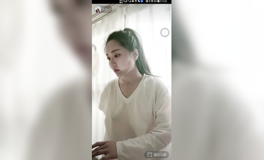 最新《瘋狂抖音》外篇之『三亞美女2』極品三亞外圍美女大秀身材 作死大尺度 摳B揉乳擠奶 (139)