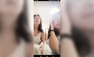 最新《瘋狂抖音》外篇之《抖音擦邊4》顏值主播各顯神通 閃現走光 刷邊瘋狂作死 扣逼漏奶 (43)