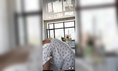 最新《瘋狂抖音》外篇之《抖音擦邊4》顏值主播各顯神通 閃現走光 刷邊瘋狂作死 扣逼漏奶 (79)