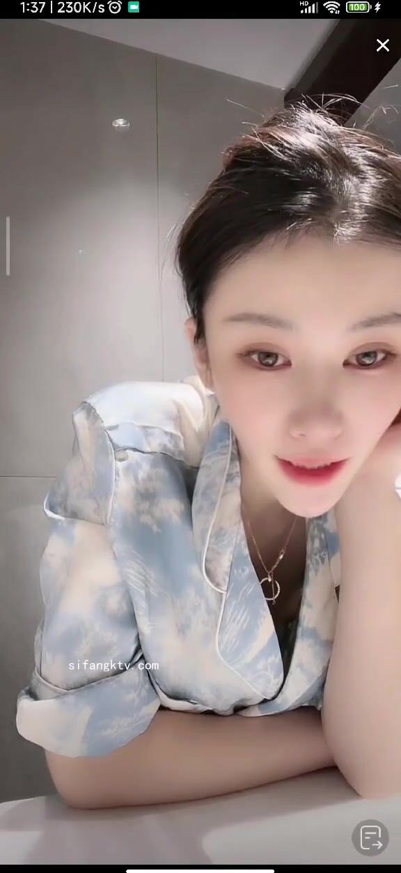 最新《瘋狂抖音》外篇之《抖音擦邊4》顏值主播各顯神通 閃現走光 刷邊瘋狂作死 扣逼漏奶 (167)