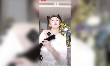 最新《瘋狂抖音》外篇之《抖音擦邊4》顏值主播各顯神通 閃現走光 刷邊瘋狂作死 扣逼漏奶 (159)