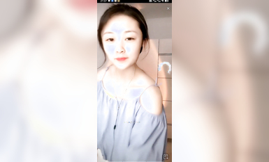 最新《瘋狂抖音》外篇之《抖音擦邊4》顏值主播各顯神通 閃現走光 刷邊瘋狂作死 扣逼漏奶 (255)