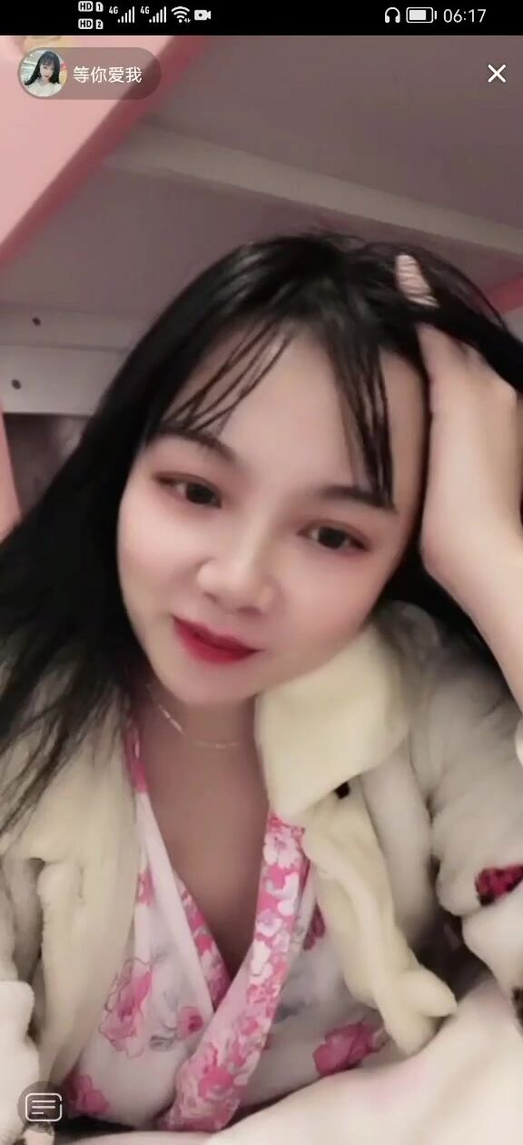 最新《瘋狂抖音》外篇之『三亞美女2』極品三亞外圍美女大秀身材 作死大尺度 摳B揉乳擠奶 (63)