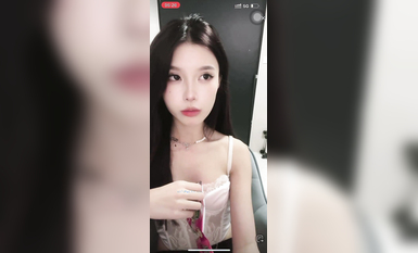 最新《瘋狂抖音》外篇之《抖音擦邊4》顏值主播各顯神通 閃現走光 刷邊瘋狂作死 扣逼漏奶 (130)