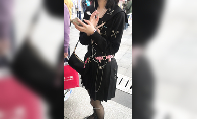 稀缺學姐專場 專業抄底靚麗制服學姐珍藏版 貼著美女屁股抄 有燈光加持畫質特好 超清4K原版 (28)