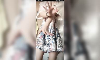 最新《瘋狂抖音》外篇之《抖音擦邊4》顏值主播各顯神通 閃現走光 刷邊瘋狂作死 扣逼漏奶 (294)