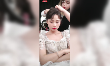 最新《瘋狂抖音》外篇之《抖音擦邊4》顏值主播各顯神通 閃現走光 刷邊瘋狂作死 扣逼漏奶 (109)