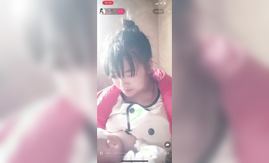 最新《瘋狂抖音》外篇之《抖音擦邊4》顏值主播各顯神通 閃現走光 刷邊瘋狂作死 扣逼漏奶 (73)