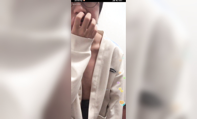 最新《瘋狂抖音》外篇之《抖音擦邊4》顏值主播各顯神通 閃現走光 刷邊瘋狂作死 扣逼漏奶 (217)