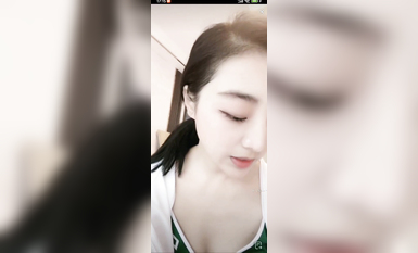 最新《瘋狂抖音》外篇之《抖音擦邊4》顏值主播各顯神通 閃現走光 刷邊瘋狂作死 扣逼漏奶 (235)