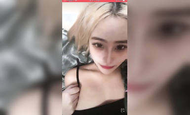 最新《瘋狂抖音》外篇之《抖音擦邊4》顏值主播各顯神通 閃現走光 刷邊瘋狂作死 扣逼漏奶 (263)