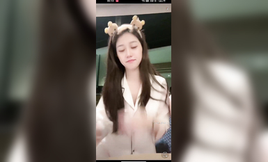 最新《瘋狂抖音》外篇之《抖音擦邊4》顏值主播各顯神通 閃現走光 刷邊瘋狂作死 扣逼漏奶 (20)