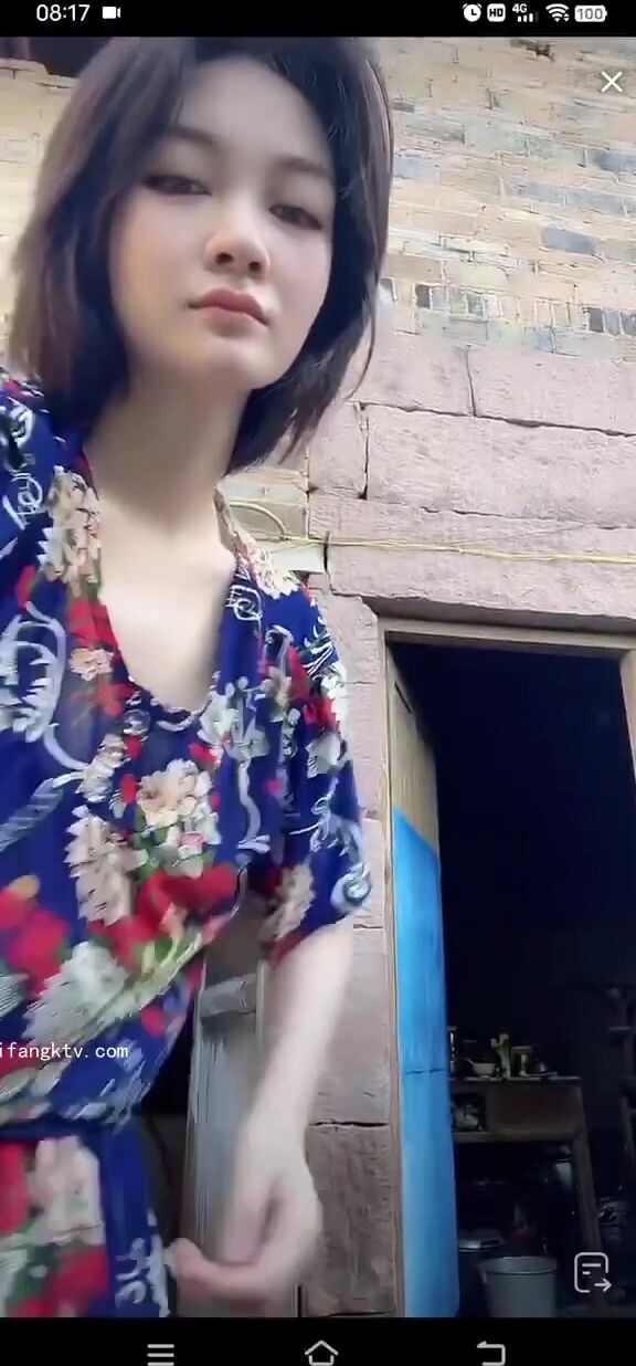 最新《瘋狂抖音》外篇之《抖音擦邊4》顏值主播各顯神通 閃現走光 刷邊瘋狂作死 扣逼漏奶 (264)