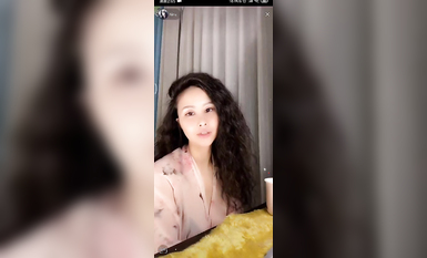 最新《瘋狂抖音》外篇之『三亞美女2』極品三亞外圍美女大秀身材 作死大尺度 摳B揉乳擠奶 (55)