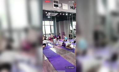 最新《瘋狂抖音》外篇之『三亞美女2』極品三亞外圍美女大秀身材 作死大尺度 摳B揉乳擠奶 (76)