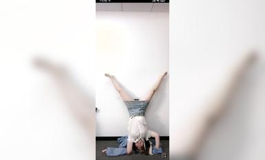 最新《瘋狂抖音》外篇之《抖音擦邊4》顏值主播各顯神通 閃現走光 刷邊瘋狂作死 扣逼漏奶 (140)