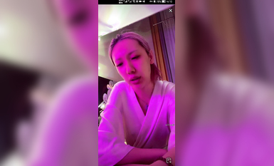 最新《瘋狂抖音》外篇之《抖音擦邊4》顏值主播各顯神通 閃現走光 刷邊瘋狂作死 扣逼漏奶 (152)