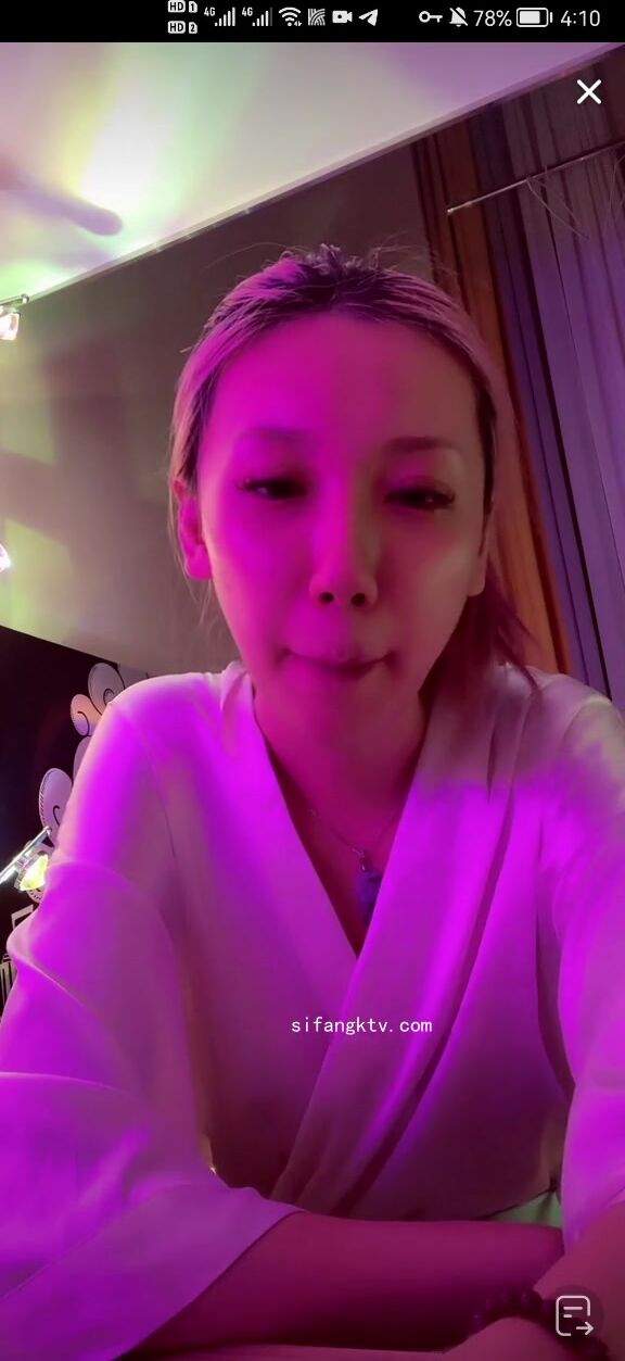 最新《瘋狂抖音》外篇之《抖音擦邊4》顏值主播各顯神通 閃現走光 刷邊瘋狂作死 扣逼漏奶 (152)