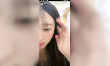 最新《瘋狂抖音》外篇之『三亞美女2』極品三亞外圍美女大秀身材 作死大尺度 摳B揉乳擠奶 (59)