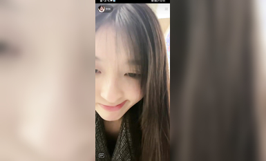 最新《瘋狂抖音》外篇之『三亞美女2』極品三亞外圍美女大秀身材 作死大尺度 摳B揉乳擠奶 (59)