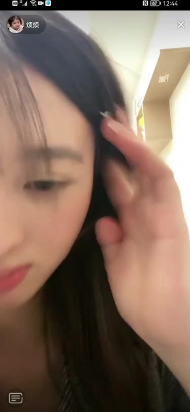 最新《瘋狂抖音》外篇之『三亞美女2』極品三亞外圍美女大秀身材 作死大尺度 摳B揉乳擠奶 (59)