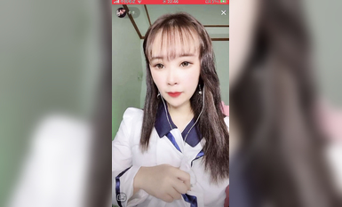 最新《瘋狂抖音》外篇之《抖音擦邊4》顏值主播各顯神通 閃現走光 刷邊瘋狂作死 扣逼漏奶 (260)