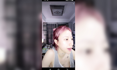 最新《瘋狂抖音》外篇之《抖音擦邊4》顏值主播各顯神通 閃現走光 刷邊瘋狂作死 扣逼漏奶 (1)