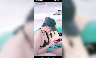最新《瘋狂抖音》外篇之『三亞美女2』極品三亞外圍美女大秀身材 作死大尺度 摳B揉乳擠奶 (203)